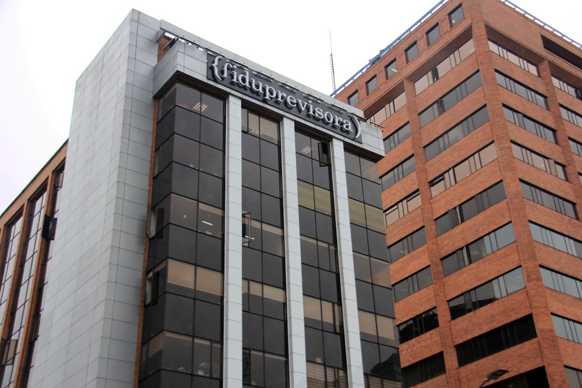 El Gobierno debe decidir qué hacer con el Fomag en medio de las alertas por sus finanzas. | Foto: Colprensa.