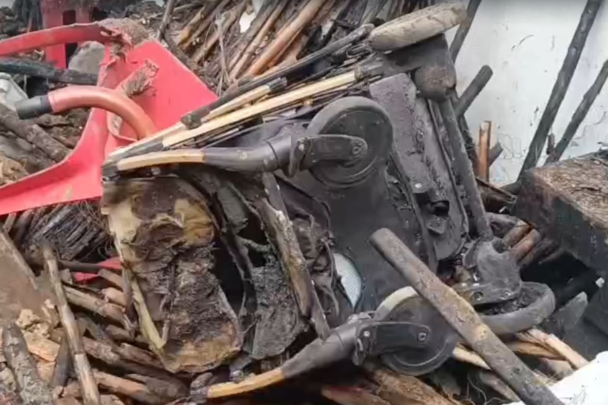 El incendio consumió por completo la vivienda y el pequeño negocio familiar en Norte Bajo.