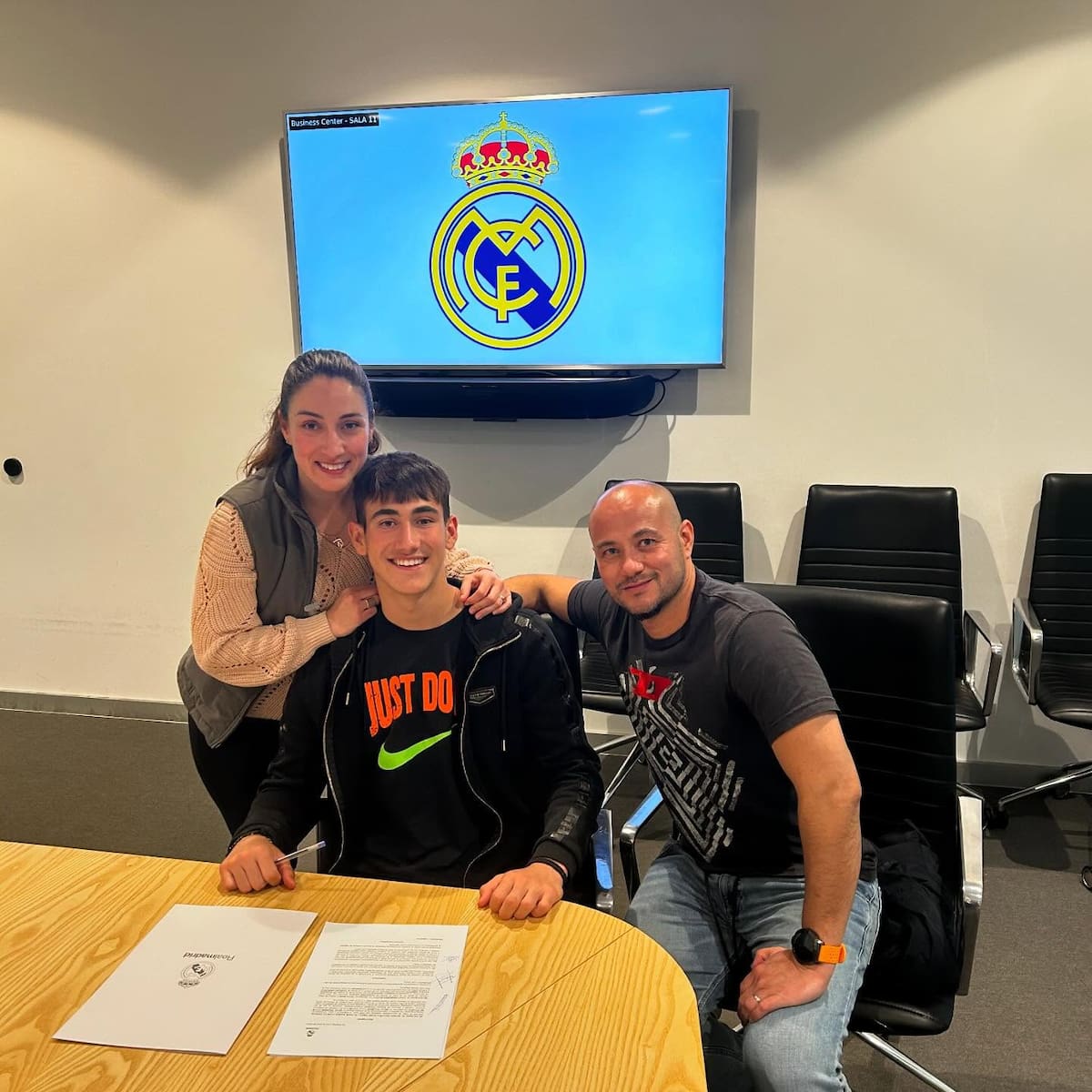 El joven del Real Madrid que tiene sangre bumanguesa y podría vestir la camiseta de Colombia. Foto: Redes sociales @una10rdonez