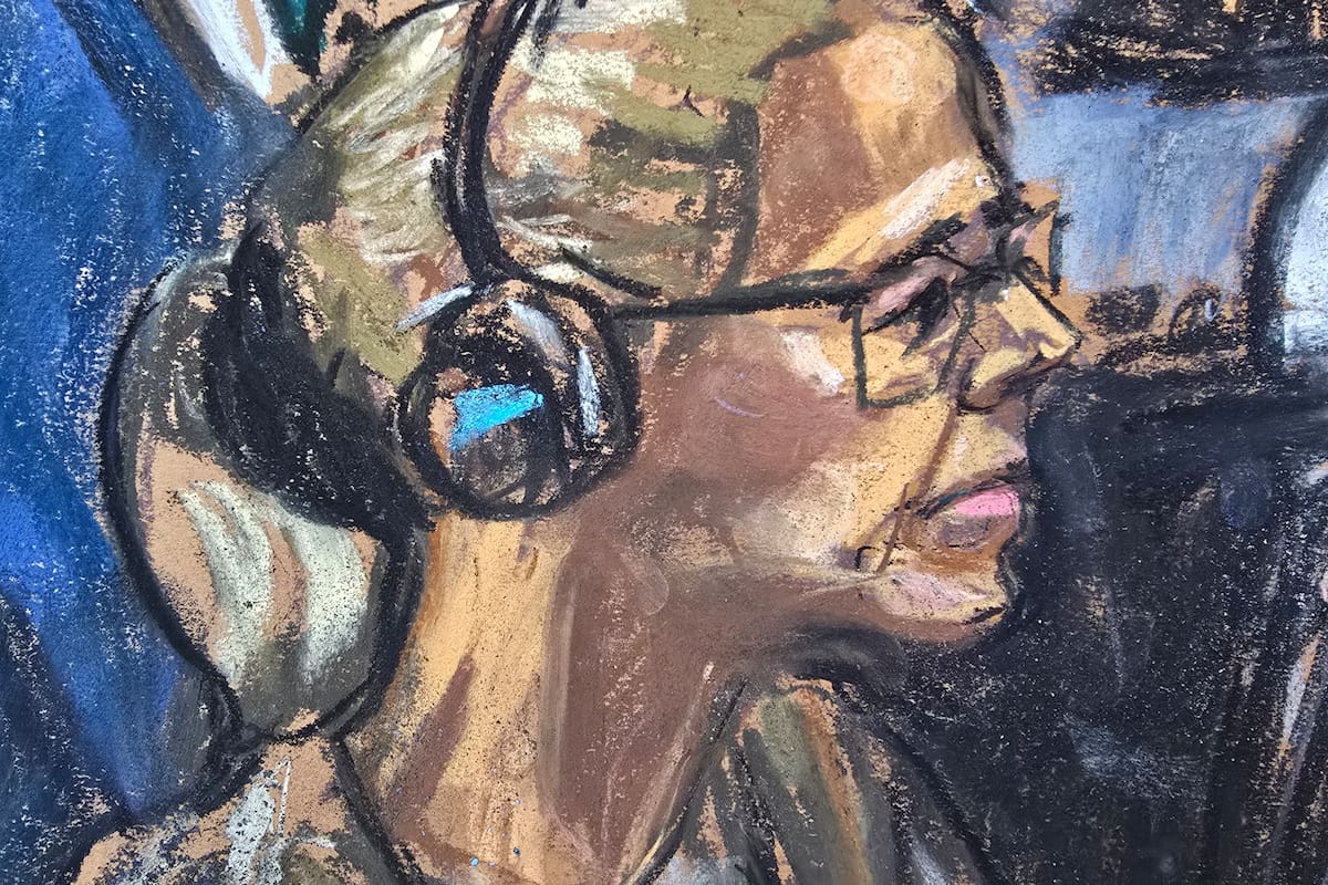 Fotografía de un dibujo realizado por la artista Jane Rosenberg donde aparece la esposa del presidente depuesto de Venezuela, Nicolás Maduro, Cilia Flores, en una audiencia este jueves, en un tribunal federal en Nueva York (EE.UU.). El juez encargado del caso contra Maduro y Flores descartó desestimar su caso "porque sería tomar una medida demasiado seria". EFE/Jane Rosenberg