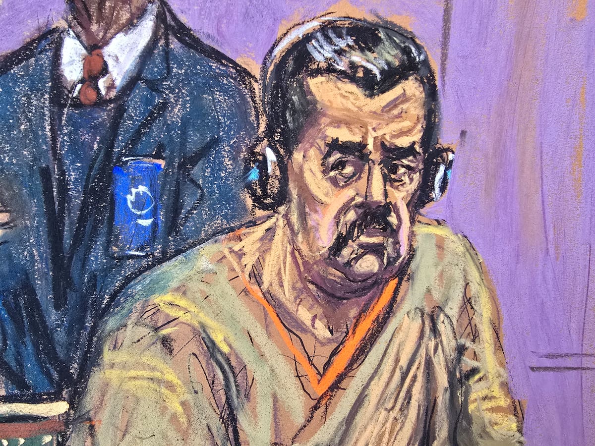 Fotografía de un dibujo realizado por la artista Jane Rosenberg donde aparece el depuesto presidente de Venezuela, Nicolás Maduro, durante su comparecencia este lunes, ante un tribunal federal en Nueva York (EE.UU.). El juez federal a cargo del caso contra Maduro y su esposa Cilia Flores afirmó que no les considera "una amenaza para la seguridad nacional" de Estados Unidos, puesto que ya se encuentran detenidos en el país. EFE/ Jane Rosenberg