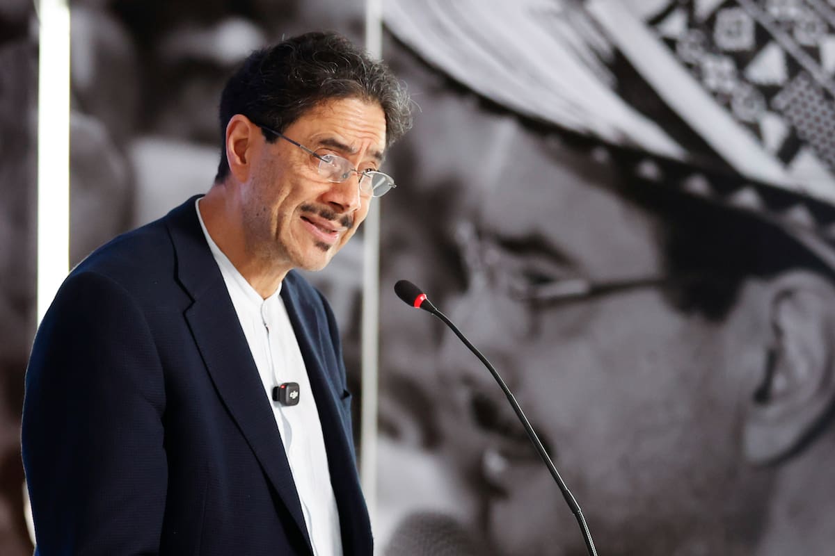El candidato de izquierda Iván Cepeda, habla durante una rueda de prensa este 24 de junio de 2026, en Bogotá (Colombia). EFE/ Mauricio Dueñas Castañeda
c