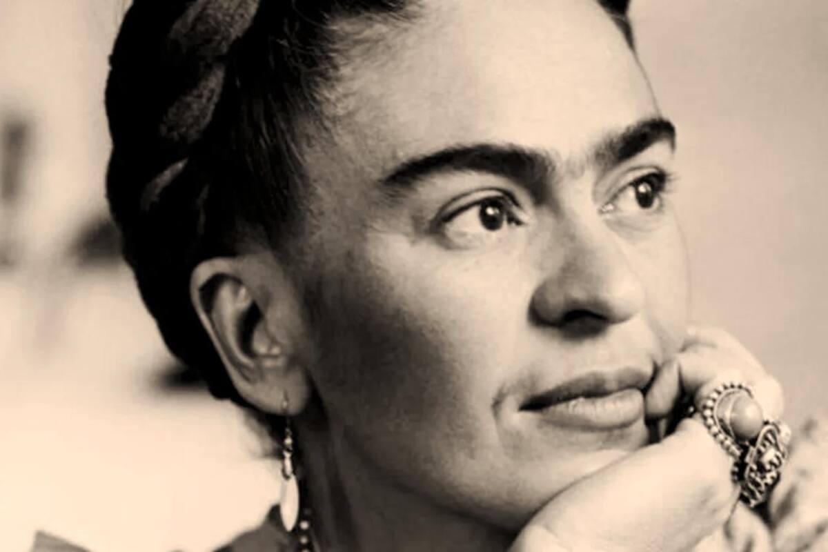 El Mamb presenta por primera vez una obra de la reconocida artista mexicana Frida Kahlo como parte de esta exposición. Foto EFE/VANGUARDIA