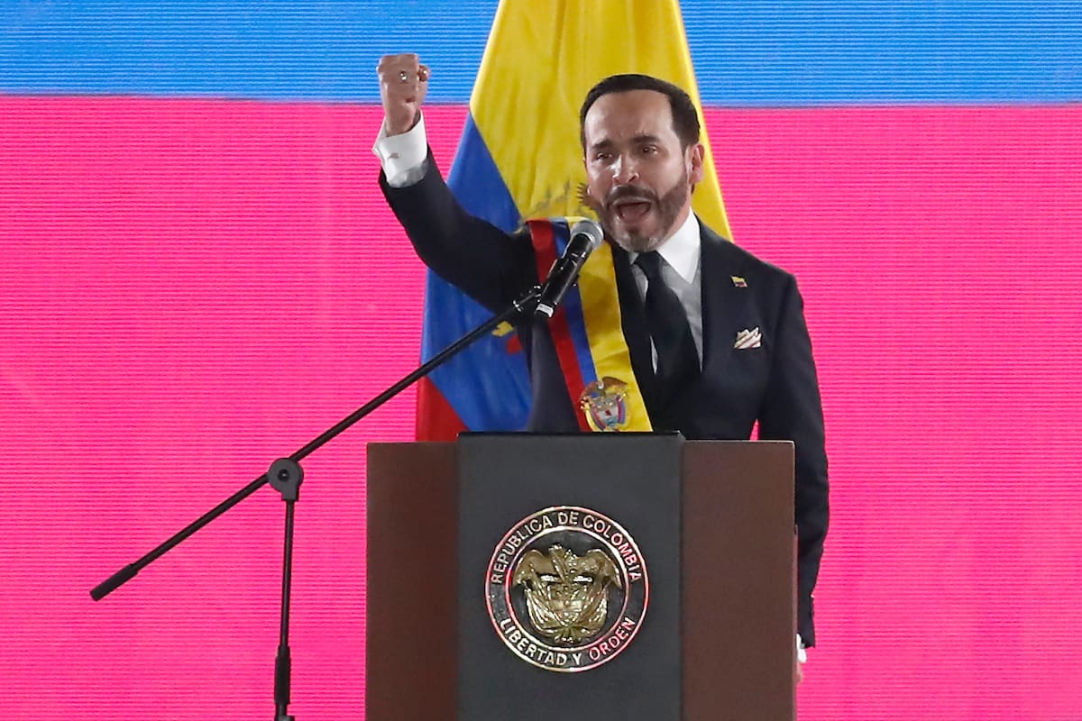 AME7103. CALI (COLOMBIA), 07/08/2026.- El presidente de Colombia, Abelardo de la Espriella, pronuncia un discurso este viernes, donde anunció un plan económico basado en la austeridad, la atracción de inversión y el aprovechamiento de los recursos naturales, en Cali (Colombia). EFE/ Ernesto Guzmán Jr