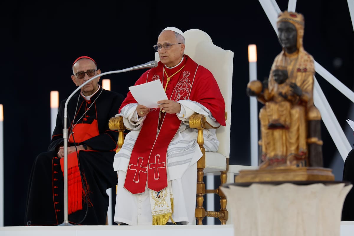 Papa León XIV rompió el silencio sobre la guerra y envió un contundente mensaje al mundo.
Foto: EFE/Alberto Estévez