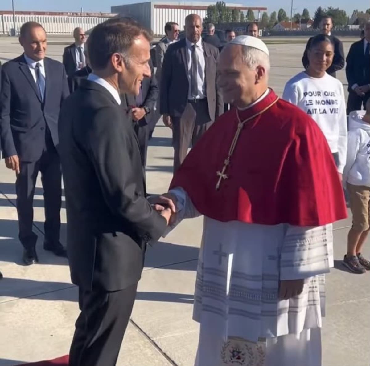 La agenda del papa León XIV en Francia incluye mensajes sobre inteligencia artificial, paz, dignidad humana y unidad europea. Captura de video, tomada de: X.