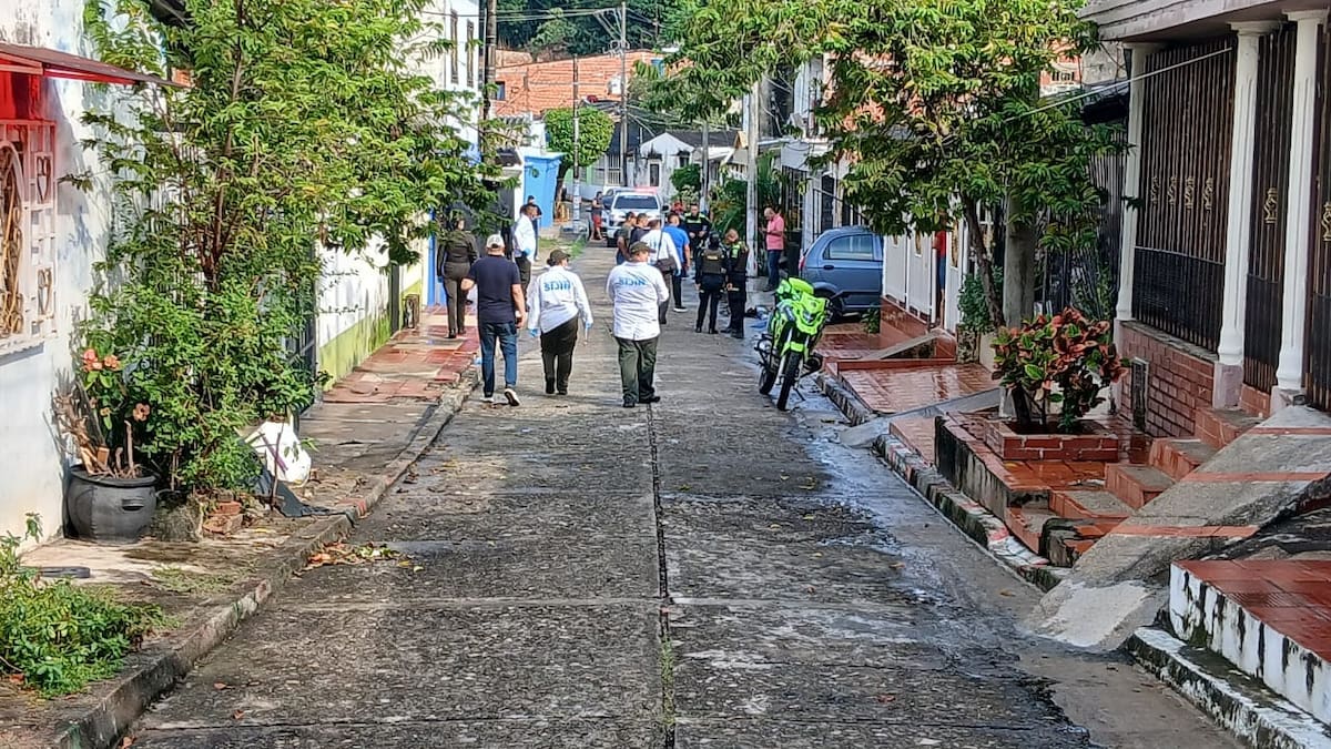 El policía Hamer Martínez Sarmiento fue asesinado en Barrancabermeja cuando se encontraba de permiso en la ciudad.
