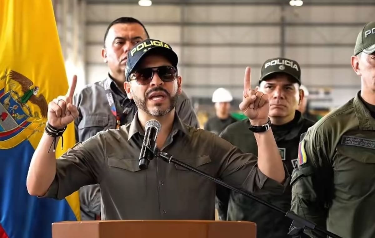 El presidente Abelardo de la Espriella confirmó la incautación de 7,6 toneladas en Cartagena que tenían como destino Países Bajos. // Foto: captura de pantalla tomada de la cuenta de X del presidente @ABDELAESPRIELLA