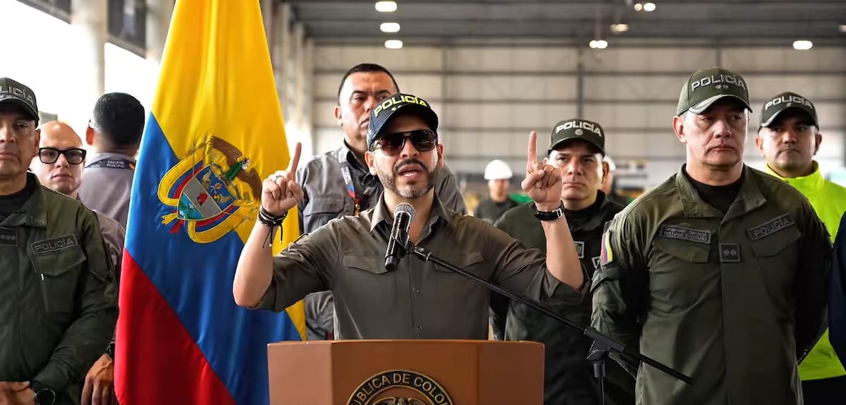 El presidente Abelardo de la Espriella confirmó la incautación de 7,6 toneladas en Cartagena que tenían como destino Países Bajos. // Foto: captura de pantalla tomada de la cuenta de X del presidente @ABDELAESPRIELLA