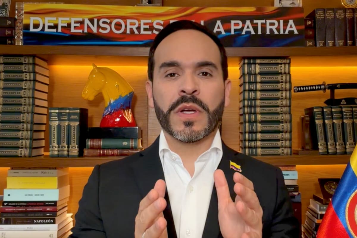 El presidente electo Abelardo De La Espriella anunció desde el municipio de Campo de la Cruz, Atlántico, que una vez se posesiones se reactivarán las obras de mitigación del canal del Dique.//Cortesía Prensa ADEL.