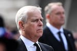 El príncipe Andrés renuncia a sus títulos reales para evitar más escándalos por caso Epstein