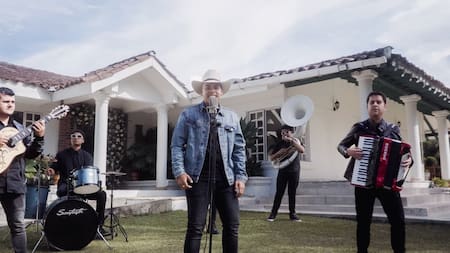 El regional colombiano suena en México con Kevin Montoya y Las Hermanitas Calle