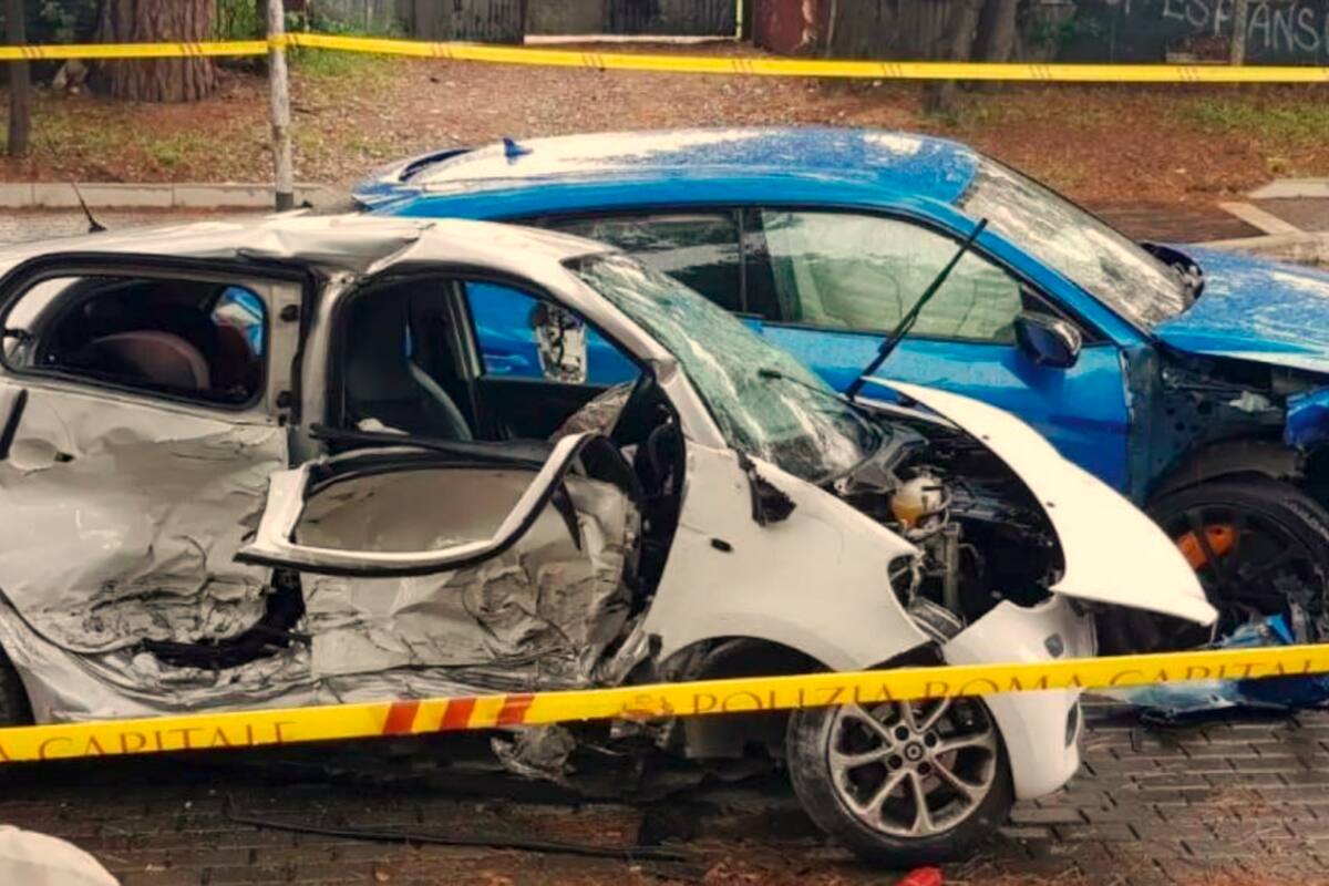 Los jóvenes impactaron un automóvil Smart, en el que se encontraba Elena Uccello, una mujer de 29 años que regresaba de recoger de la guardería a su hijo. Foto tomada de Internet/VANGUARDIA
