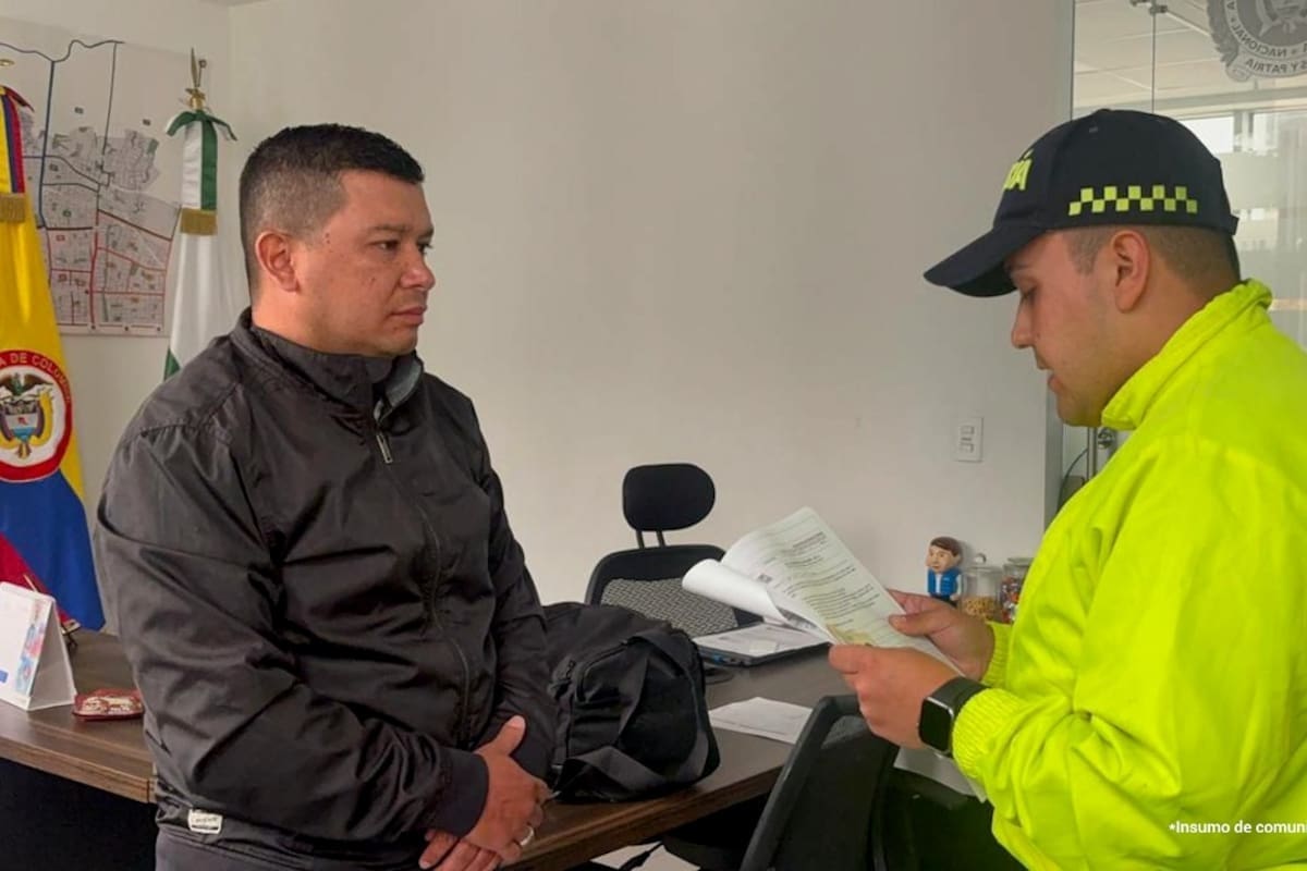 El subintendente Yeison Eduardo García Albarracín fue capturado en Bogotá.