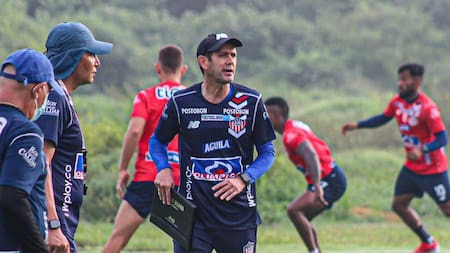 Arturo Reyes revela su duro momento tras ser campeón: estuvo año y medio sin recibir ofertas