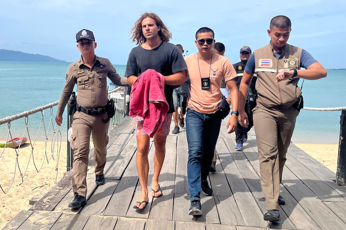 Fotografía del español Daniel Sancho Bronchalo tras su arresto por la policía tailandesa.
EFE/EPA/SOMKEAT RUKSAMAN
KOH PHANGAN (TAILANDIA)