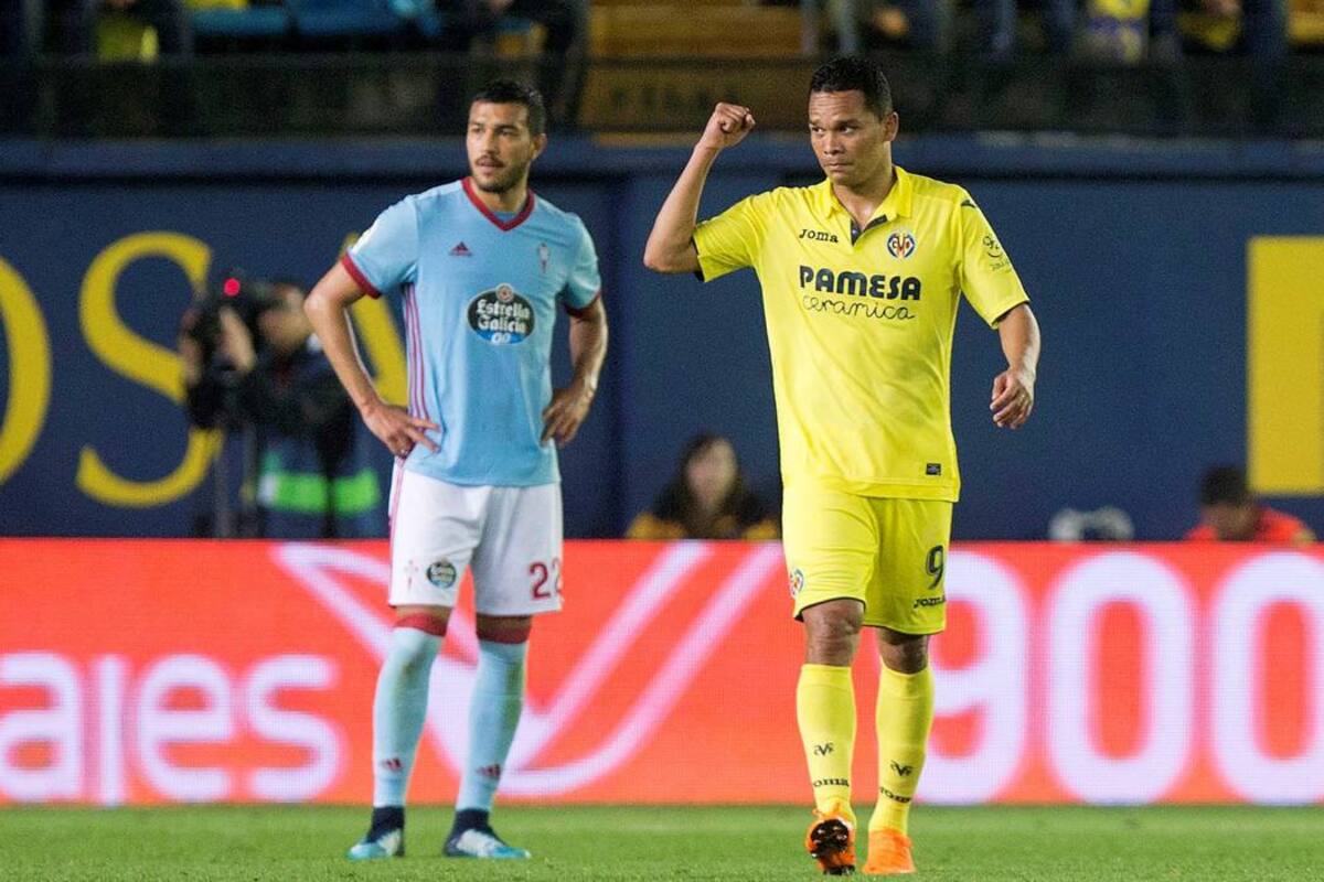 El delantero colombiano Carlos Bacca marcó tres tantos en el triunfo 4-1 de Villarreal sobre Celta de Vigo, que le permite al ‘Submarino Amarillo’ quedar muy cerca de la Liga Europa. (Foto: EFE / VANGUARDIA LIBERAL)