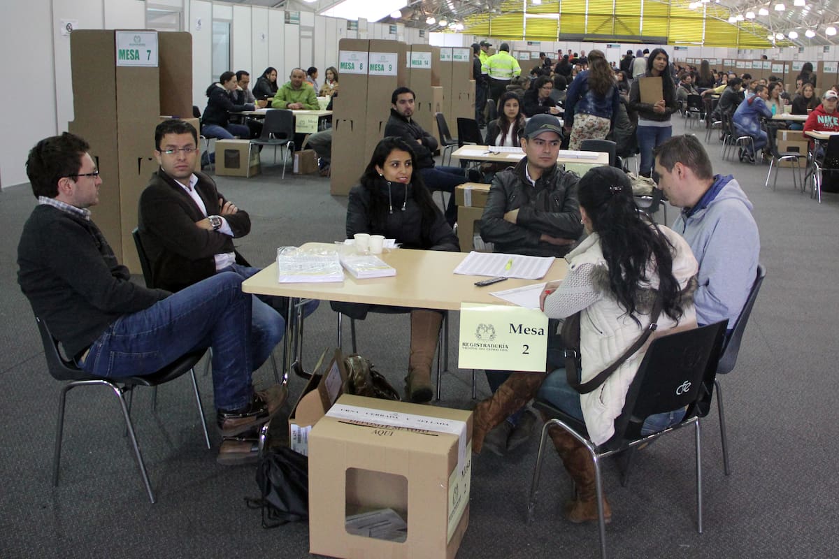 Hasta el 11 de septiembre de 2026 finaliza el plazo para que aquellas colectividades que hayan solicitado la realización de consultas presenten las preguntas al CNE. // Foto: Colprensa / Germán Enciso.