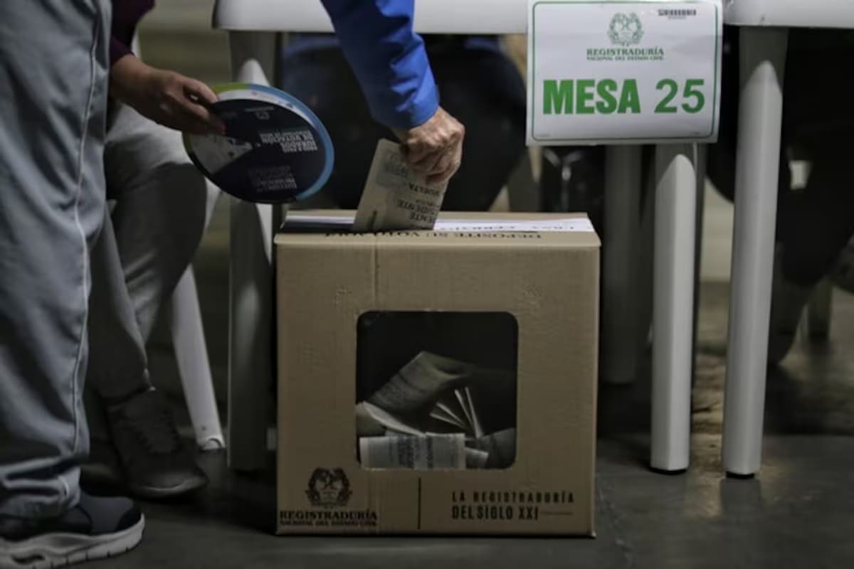 En un Puesto de Mando Unificado las autoridades pusieron en marcha un plan de contingencia para asegurar el desarrollo de la jornada electoral.