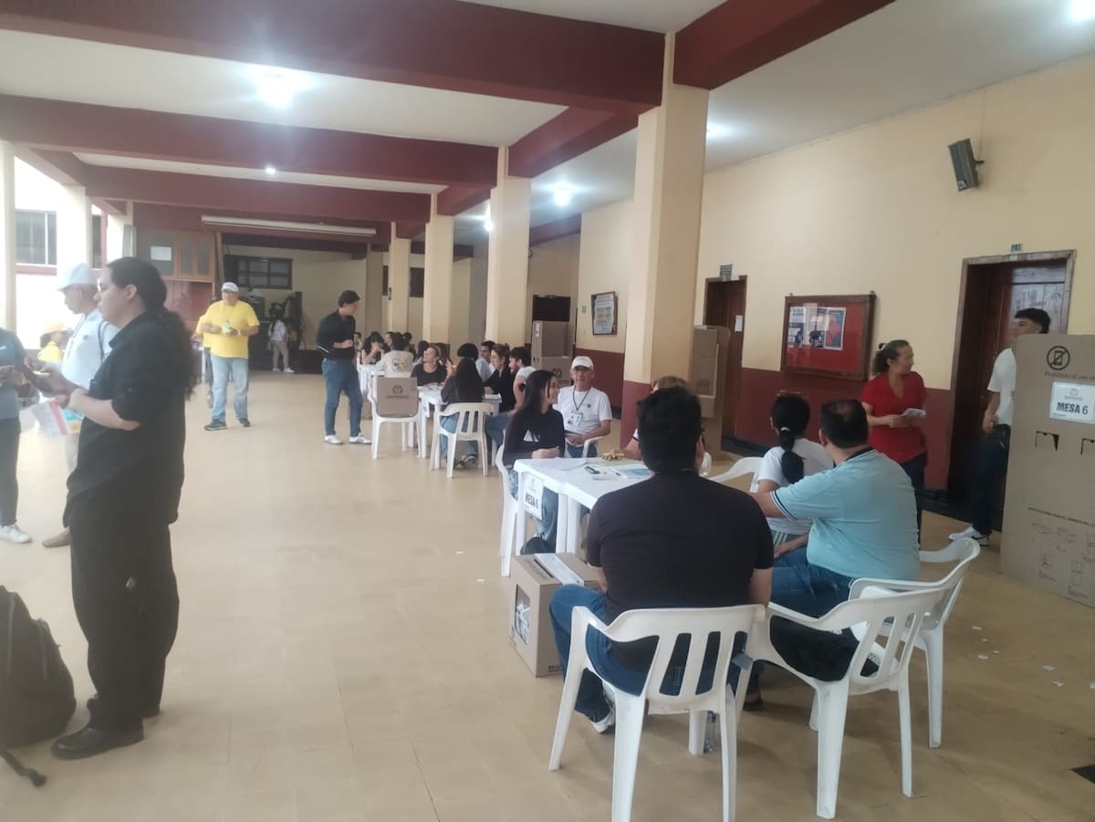 En San Gil el principal centro de votación es el Colegio Nacional San José de Guanentá.