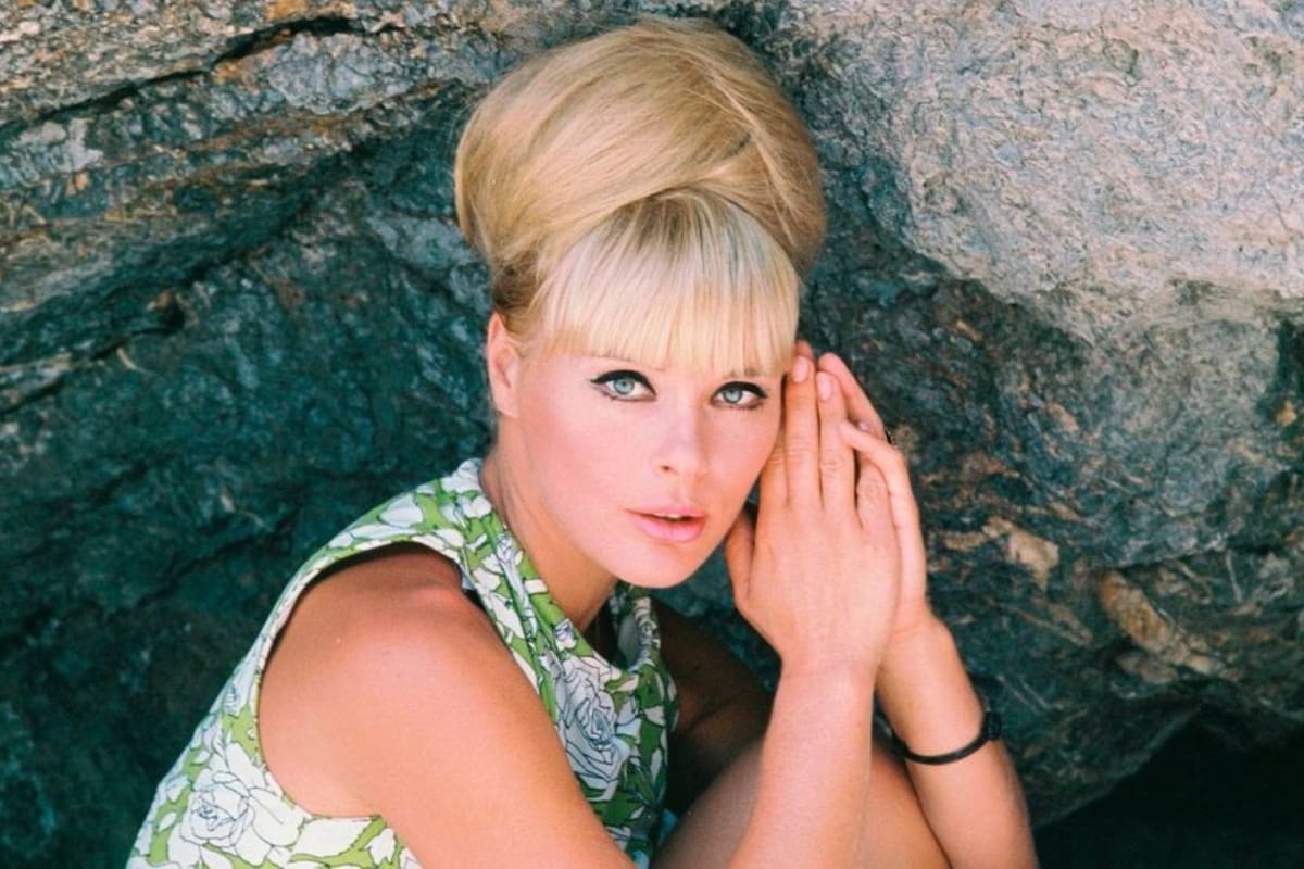 Más allá de la actuación, Elke Sommer también se destacó como cantante, actriz de teatro y pintora.