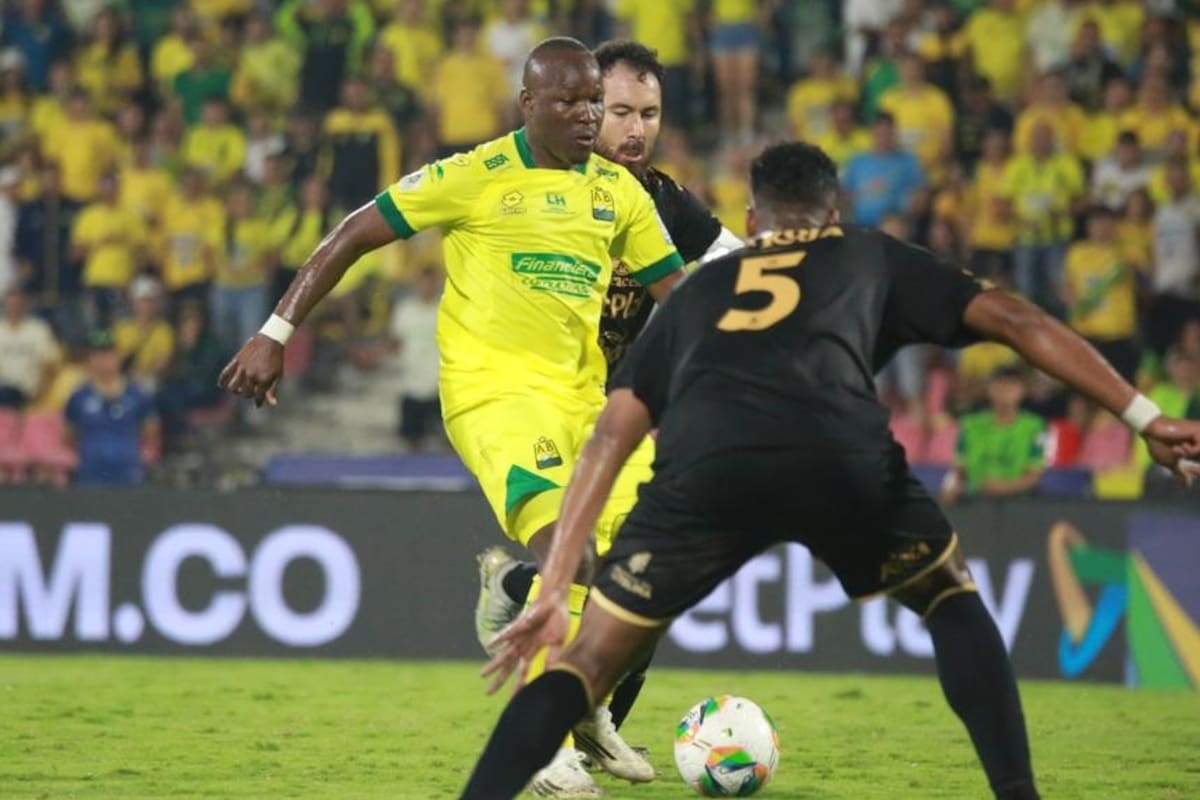 Emerson Batalla analizó el punto ante Tolima y destacó el esfuerzo del Atlético Bucaramanga. Foto: Jaime Moreno/Vanguardia.