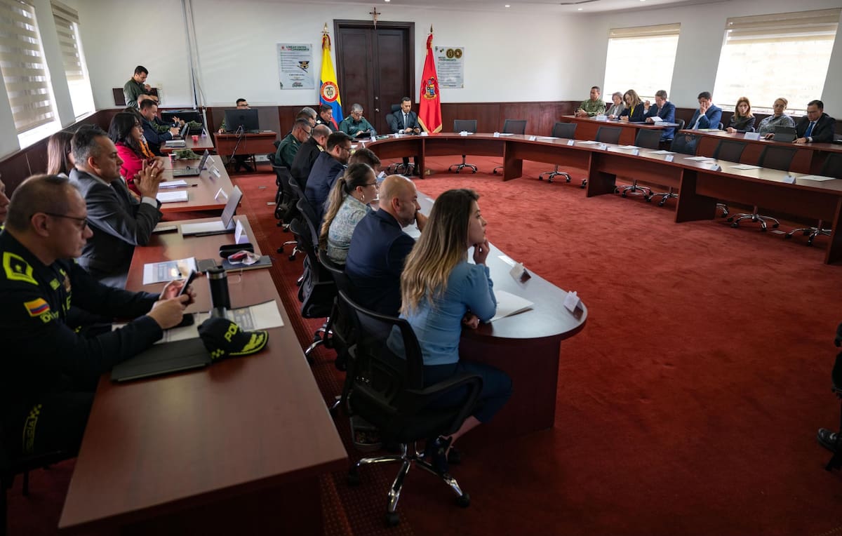 Empalme sin presencia de los miembros del equipo de empalme de Abelardo de la Espriella. // Foto: Colprensa