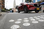 En Bucaramanga instalan estoperoles viales en puntos concurridos por peatones