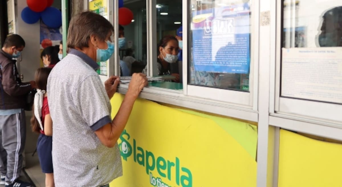 Los beneficiarios pueden acudir al punto La Perla más cercano.