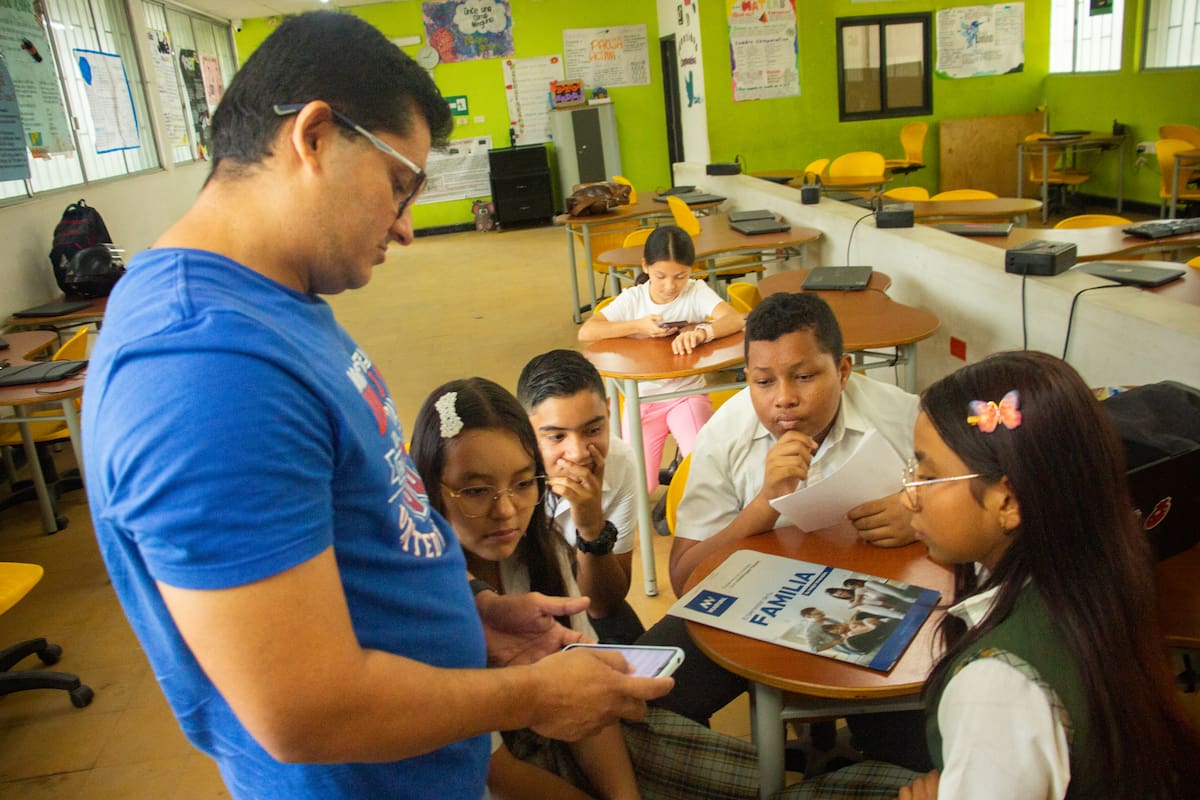 Esta iniciativa, según las autoridades, busca brindar una planta docente con mejor preparación y fortalecerá la capacidad competitiva de Santander en el ámbito de la educación. (Foto: archivo / VANGUARDIA)