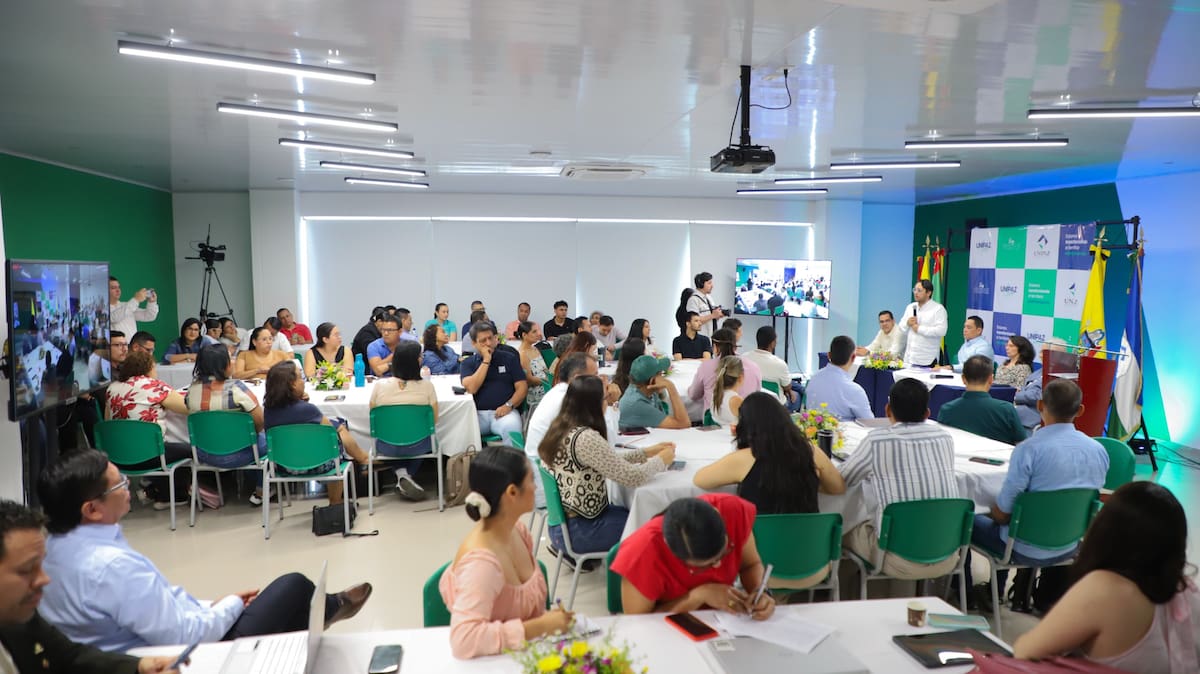 ectores, docentes y representantes de instituciones de educación superior participaron en Barrancabermeja en el Encuentro Nacional “El rito de conversar y pensar juntos”, convocado por el Ministerio de Educación Nacional.
Suministrada/Vanguardia