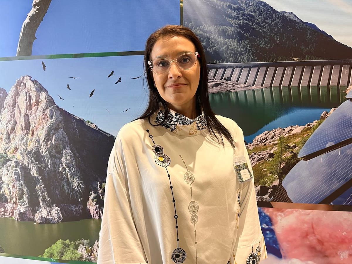 El Encuentro por el Agua y la Energía Renovable, realizado este miércoles en el Hotel Dann Carlton, dejó un llamado a fortalecer la gobernanza hídrica y a convertir sus conclusiones en insumo para el próximo Plan Nacional de Desarrollo. En la foto Claudia Echeverri Mejía, directora ambiental de Isagen.