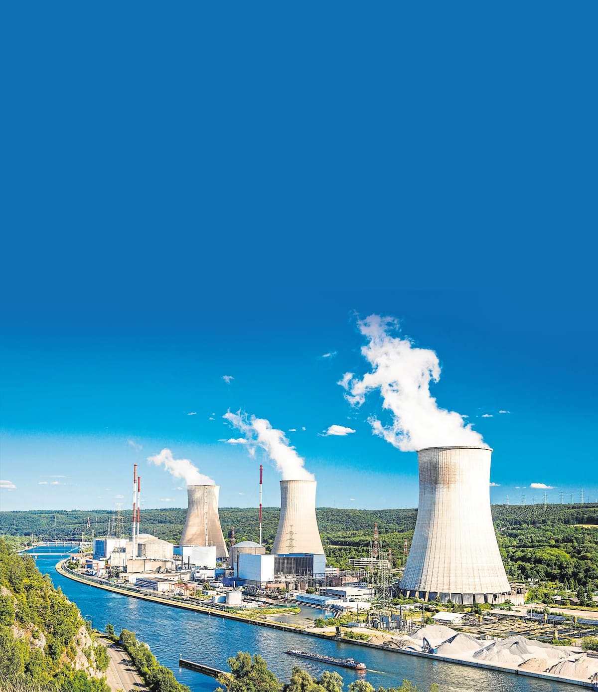 EFE/Vanguardia<br />Organizaciones y grupos ecologistas han calificado de “desatino, error garrafal y lavado de imagen de industrias contaminantes” la propuesta de la Comisión Europea (CE) de incluir a la energía nuclear y la generación por gas natural en la tabla de clasificación de opciones verdes en el marco comunitario.