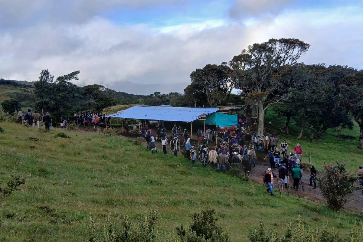 Violento choque entre indígenas en Cauca: denuncian asesinato de autoridad misak.
Foto: Juventudfm Cauca.