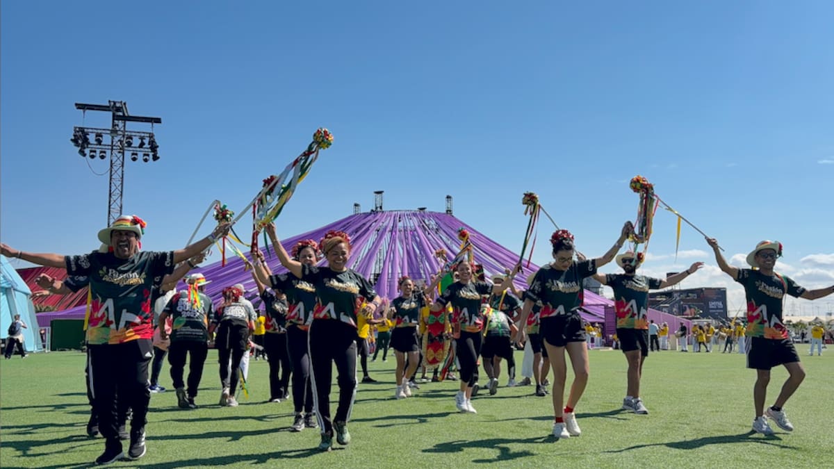Ensayo de la danza del Garabato antes de participar en el festival Latina que se vivirá en Makondo Park de Shakira.//Cortesía Alcaldía de Barranquilla.