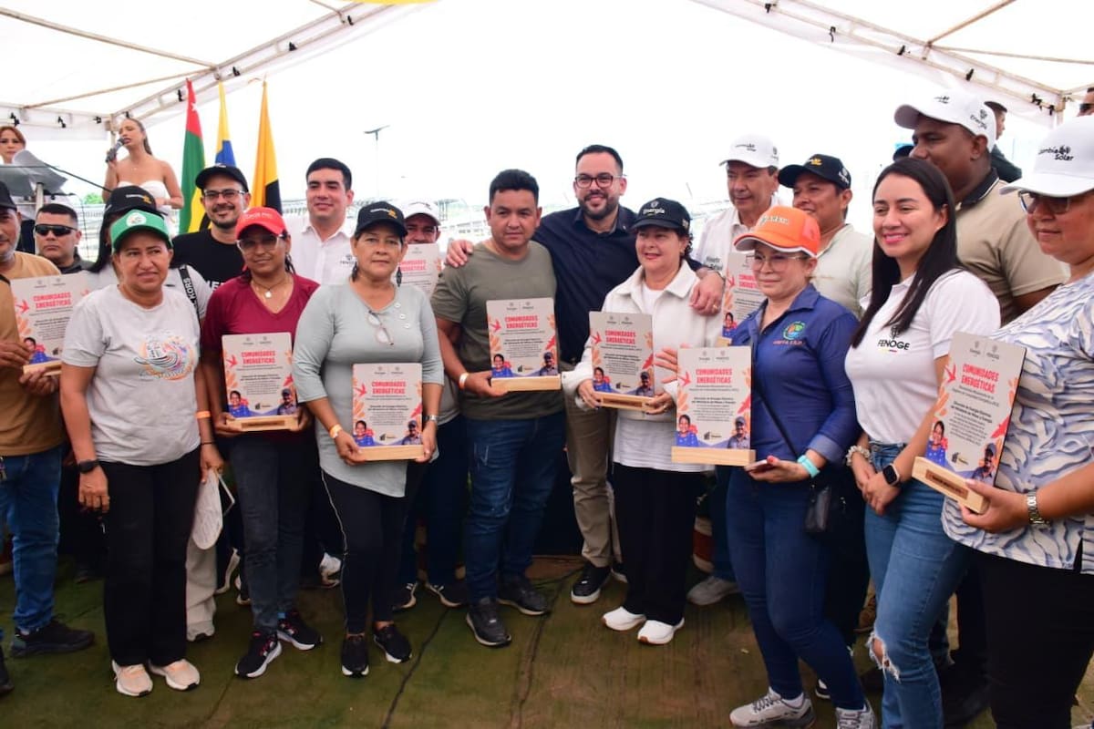 El Ministerio de Minas y Energía entregó la granja solar de Campo Gala, un proyecto que beneficiará a cerca de 700 familias vinculadas a comunidades energéticas de Barrancabermeja.
Suministrada/vanguardia
