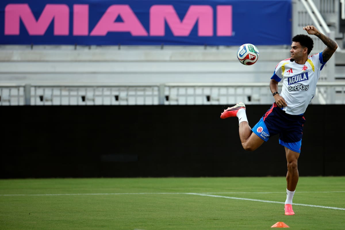 FORT LAUDERDALE (ESTADOS UNIDOS), 01/07/2026.- El jugador de la selección de Colombia Luis Díaz durante el entrenamiento que han realizado este miércoles en el Miami Inter CF Stadium en Fort Lauderdale (Florida). EFE/Alberto Estévez