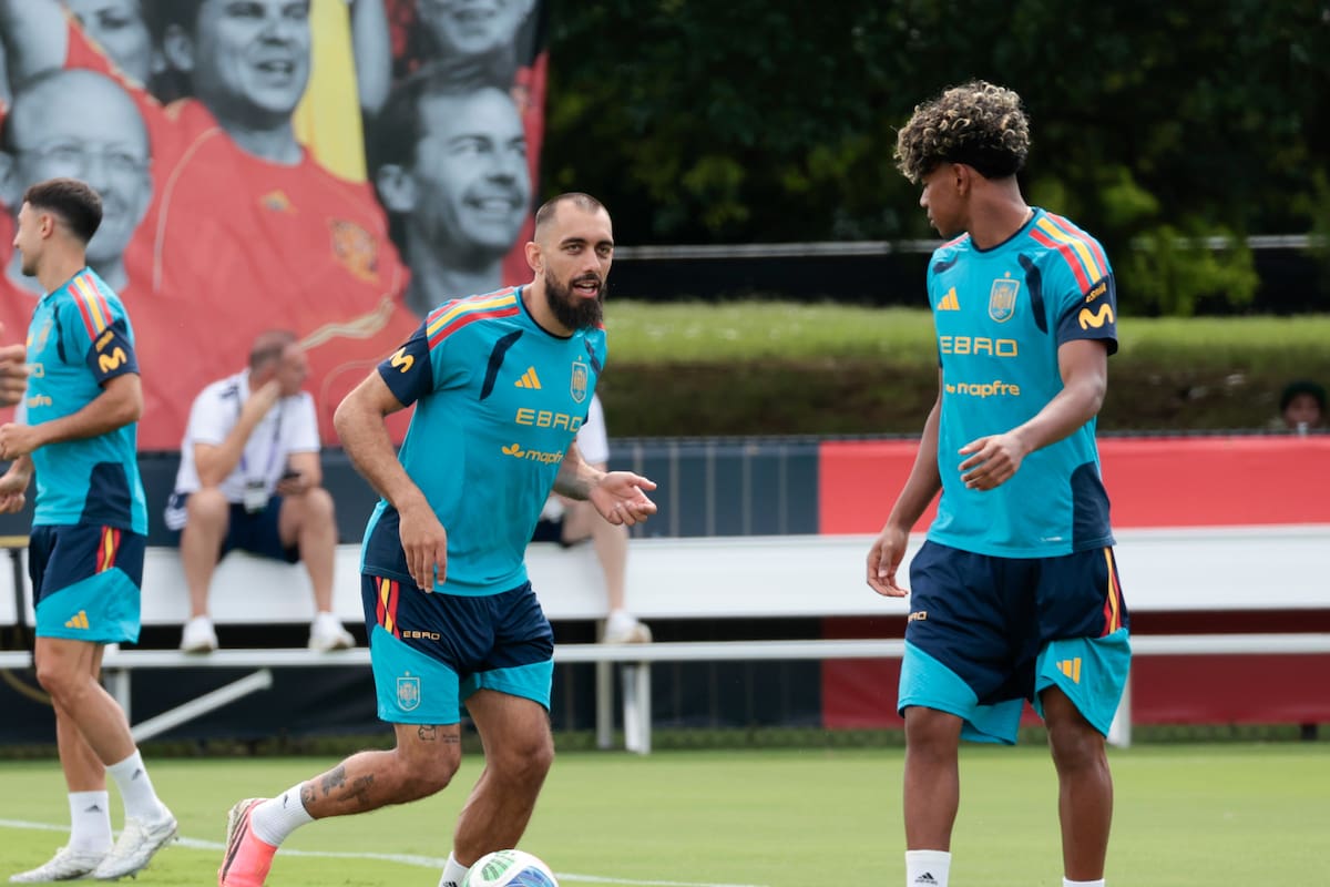 GRAF9499. CHATTANOOGA (ESTADOS UNIDOS), 16/06/2026.- El delantero español Borja Iglesias participa en el entrenamiento de la selección española tras su empate con Cabo Verde, este martes en Chattanooga (Estados Unidos). EFE/Lavandeira Jr