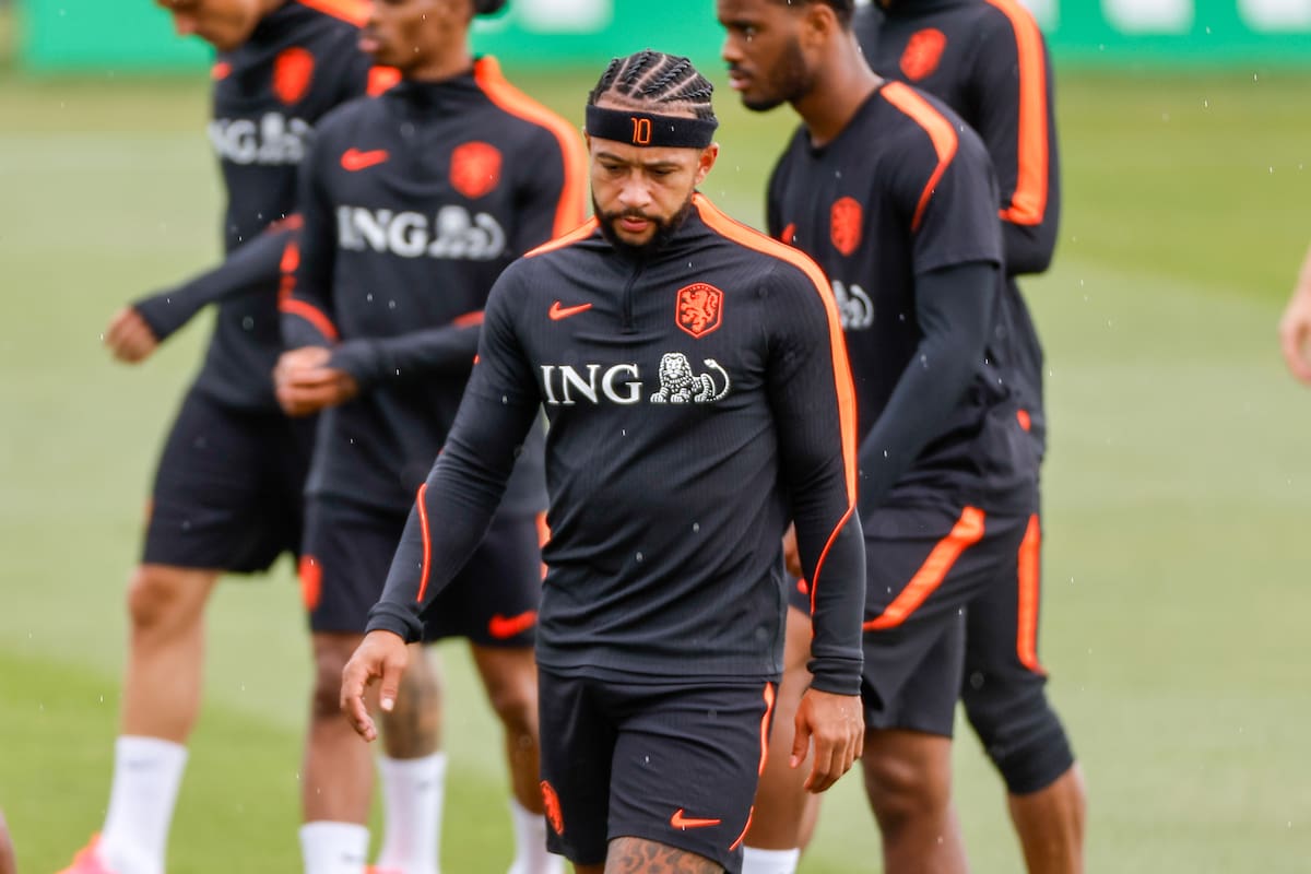 KANSAS (EEUU), 18/06/2026.- El delantero neerlandés Memphis Depay durante un entrenamiento de la selección nacional de Países Bajos este jueves, en Kansas (EEUU), para preparar el partido del Grupo F del Mundial 2026 que disputaran ante Suecia el próximo sábado. EFE/ Juan Ignacio Roncoroni