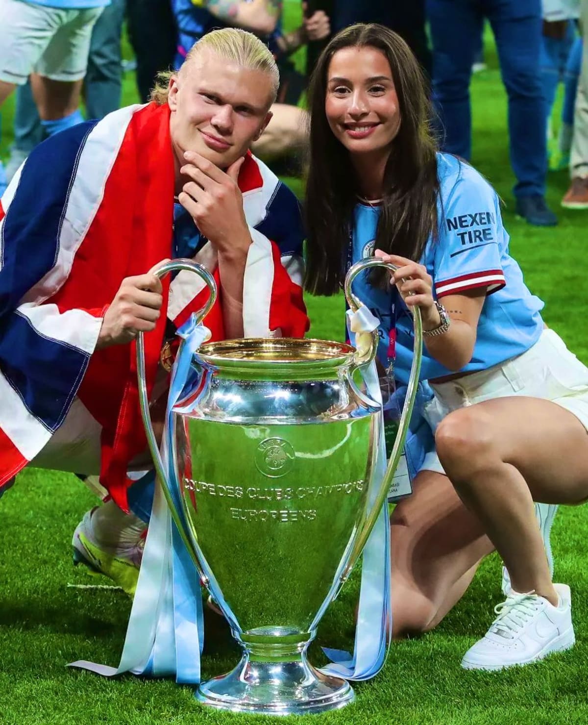 Erling Haaland junto a su novia, Isabel Haugseng Johansen.