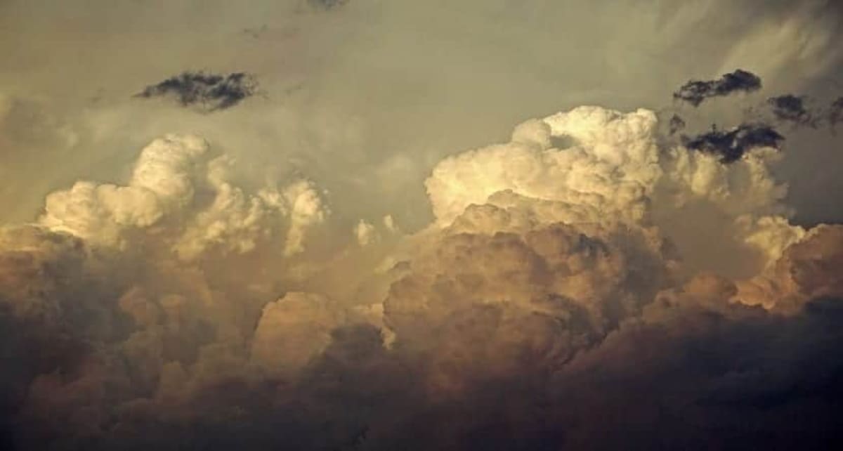 Nubes grises