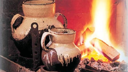 Barro, horno y vida: el valor de resistir