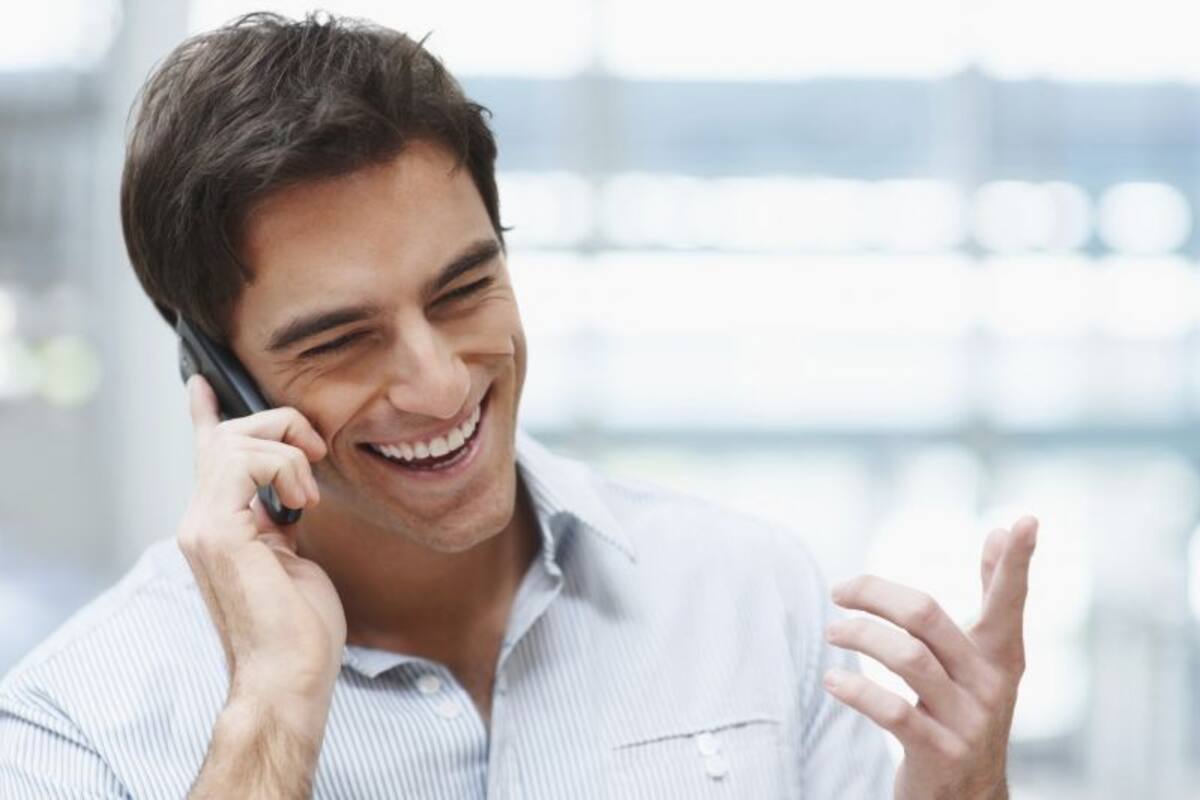 Vivimos pegados al celular y, en el fondo, no sabemos comunicarnos.