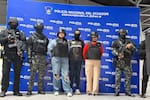 En fotos: expulsan de Colombia a la esposa e hija de alias ‘Fito’; ya están en Ecuador