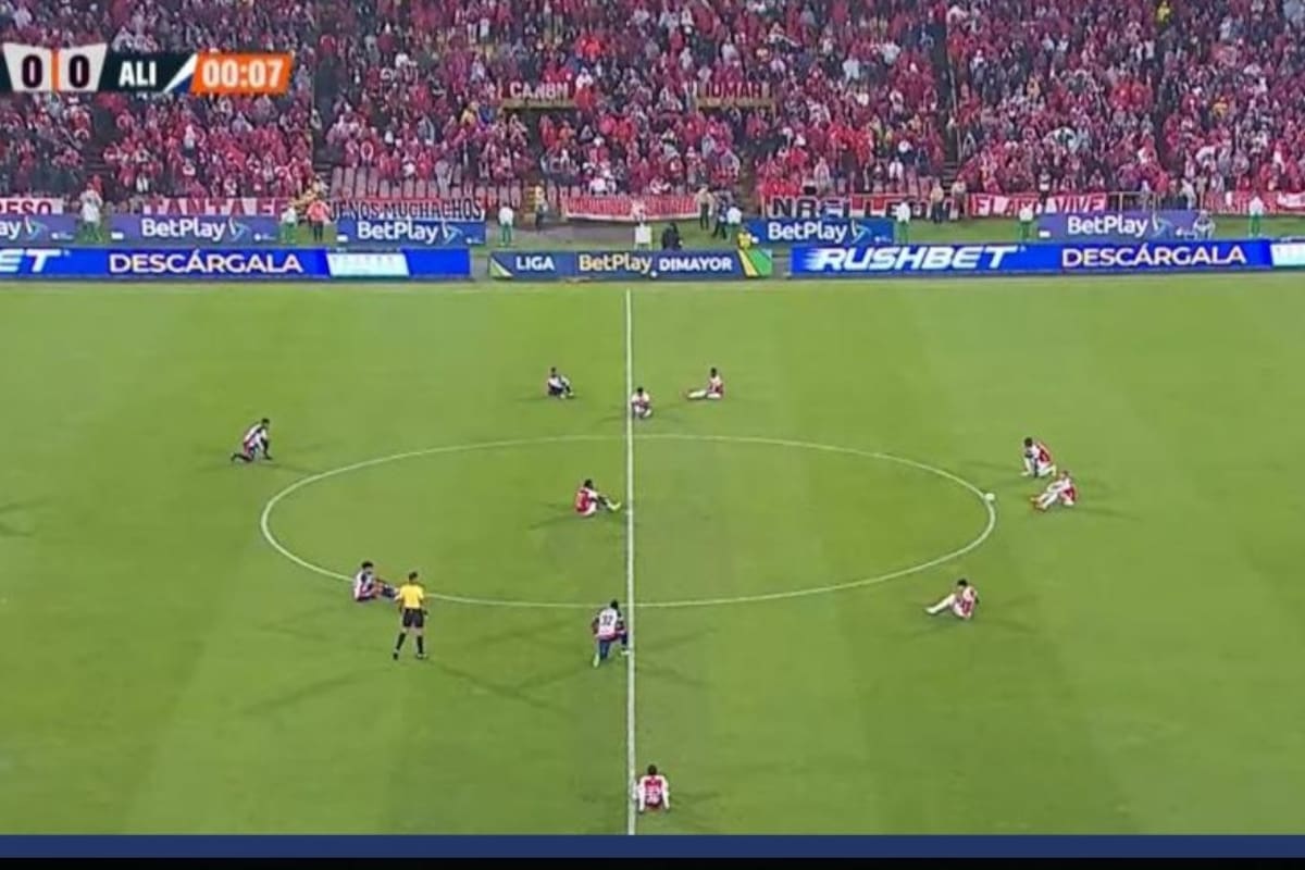 Esta es la razón por la que protestaron los futbolistas en la fecha 20 de la Liga BetPlay. Foto: @acolfutpro