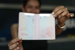 Así es el nuevo pasaporte que ya puede tramitarse en Santander: incluye un homenaje al departamento