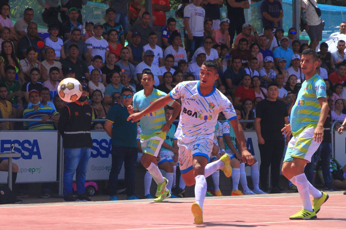 Este sábado empiezan a rodar las emociones del Torneo Interbarrios Q’hubo. Foto: Archivo / VANGUARDIA.