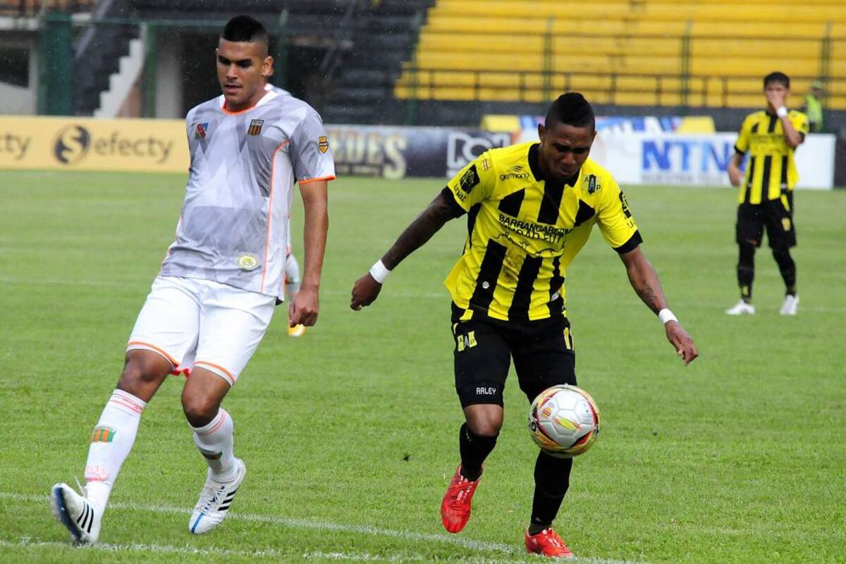 El fin de semana pasado Alianza Petrolera disputó su último partido de la Liga Águila en el estadio Álvaro Gómez Hurtado de Floridablanca. (Foto: Archivo / VANGUARDIA LIBERAL)