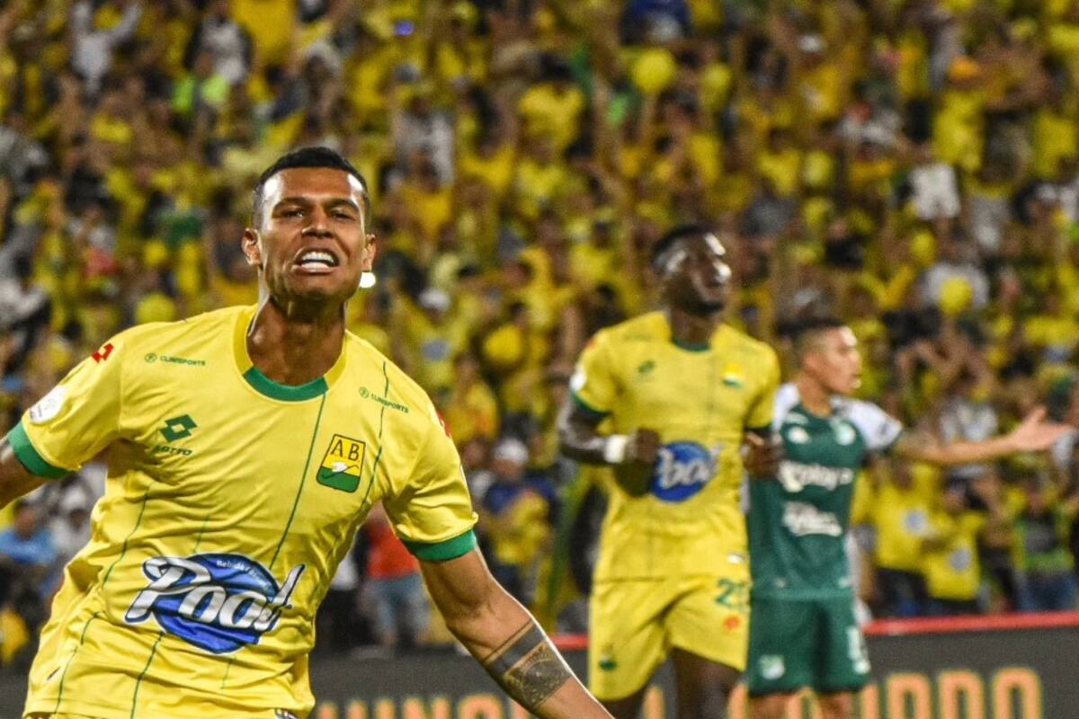 Estéfano Arango marcó el segundo gol de Atlético Bucaramanga contra el Cali.