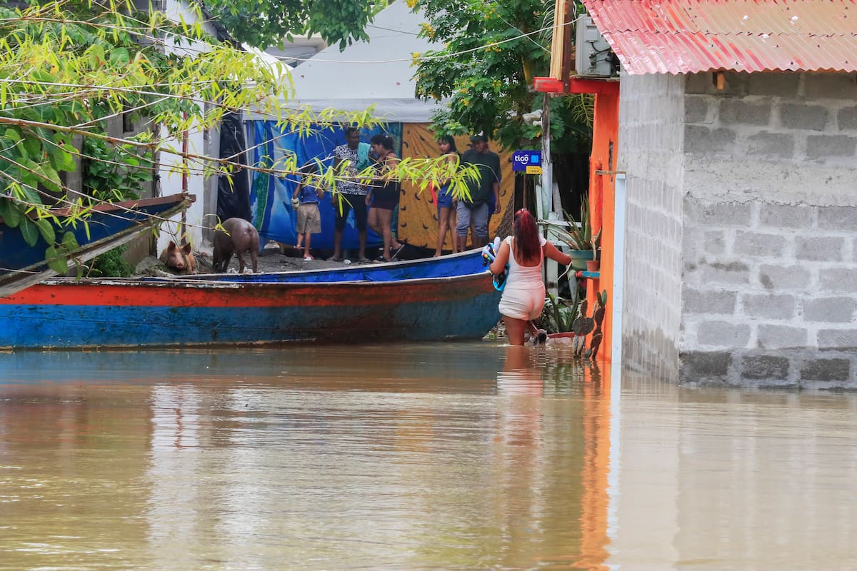 Zona afectada por inundaciones en el barrio Zarabanda, en Montería.
Foto: EFE/ Carlos Ortega